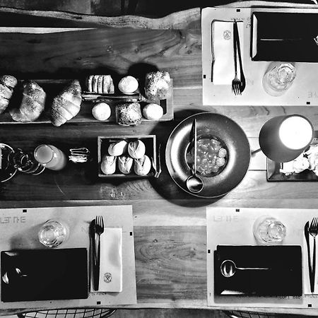 Garage47 Storica Officina Meccanica Loft B&B In 피엔자 외부 사진