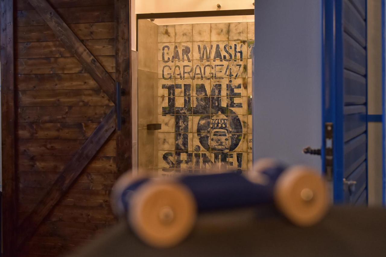 Garage47 Storica Officina Meccanica Loft B&B In 피엔자 외부 사진