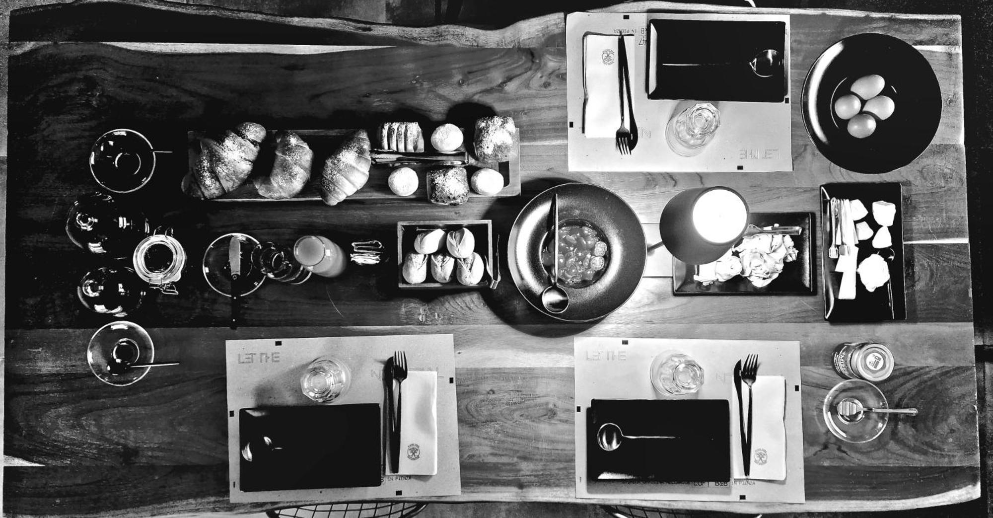 Garage47 Storica Officina Meccanica Loft B&B In 피엔자 외부 사진